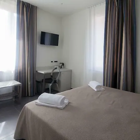 Villino Wanda בית הארחה מונטרוסו אל מארה