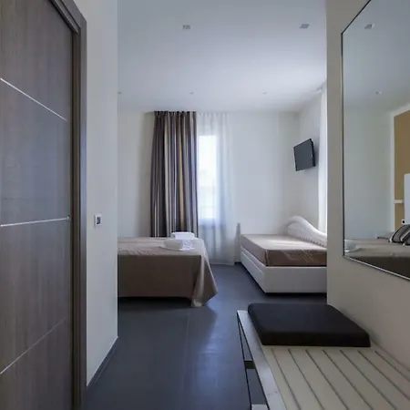 Villino Wanda 4* מונטרוסו אל מארה