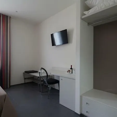 Villino Wanda בית הארחה מונטרוסו אל מארה