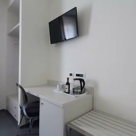 Villino Wanda 4* מונטרוסו אל מארה